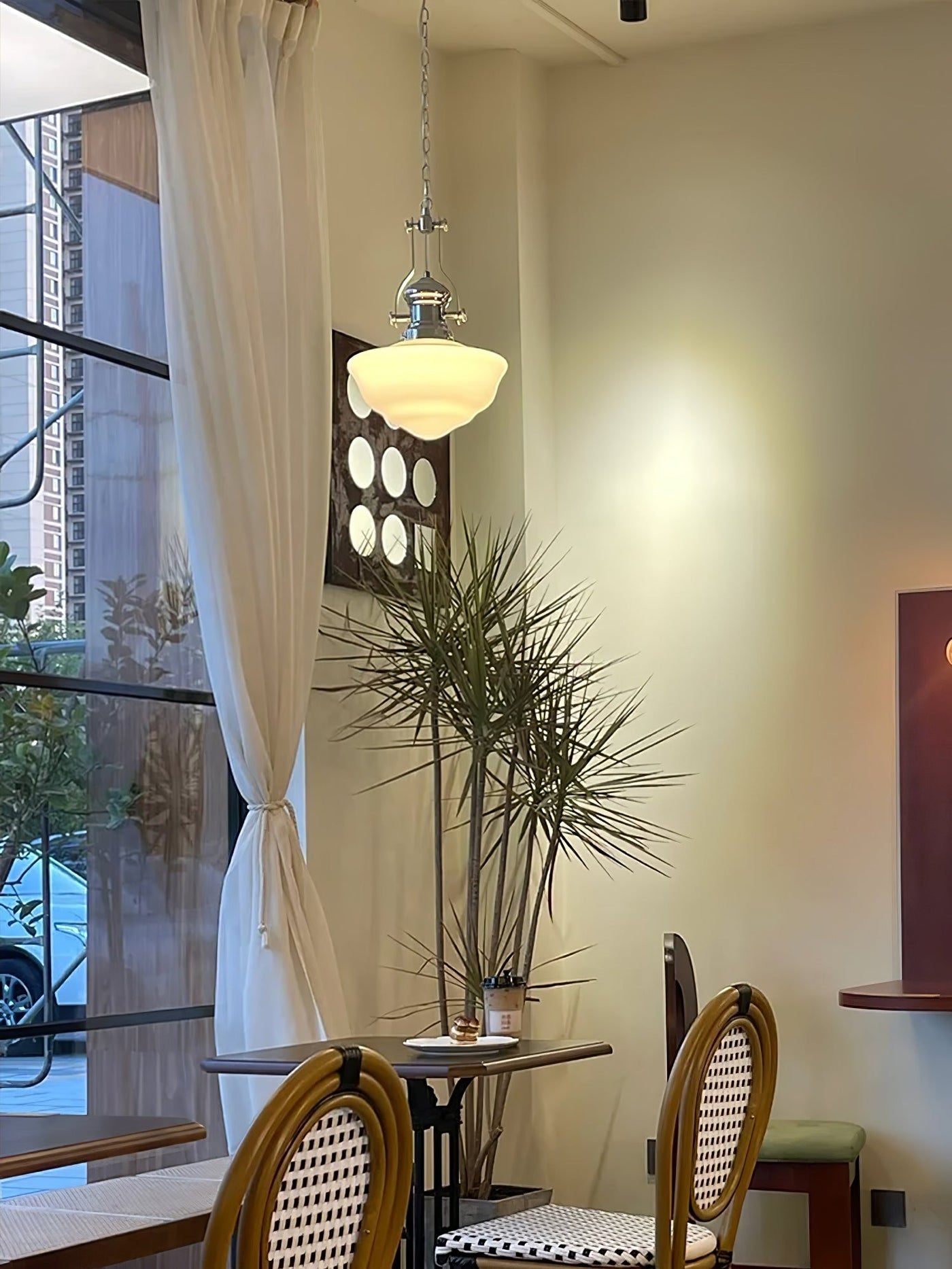 ClassicaBeam - Timeless School Lamp