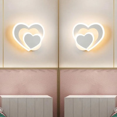 HeartGlow – Elegant Wall Light