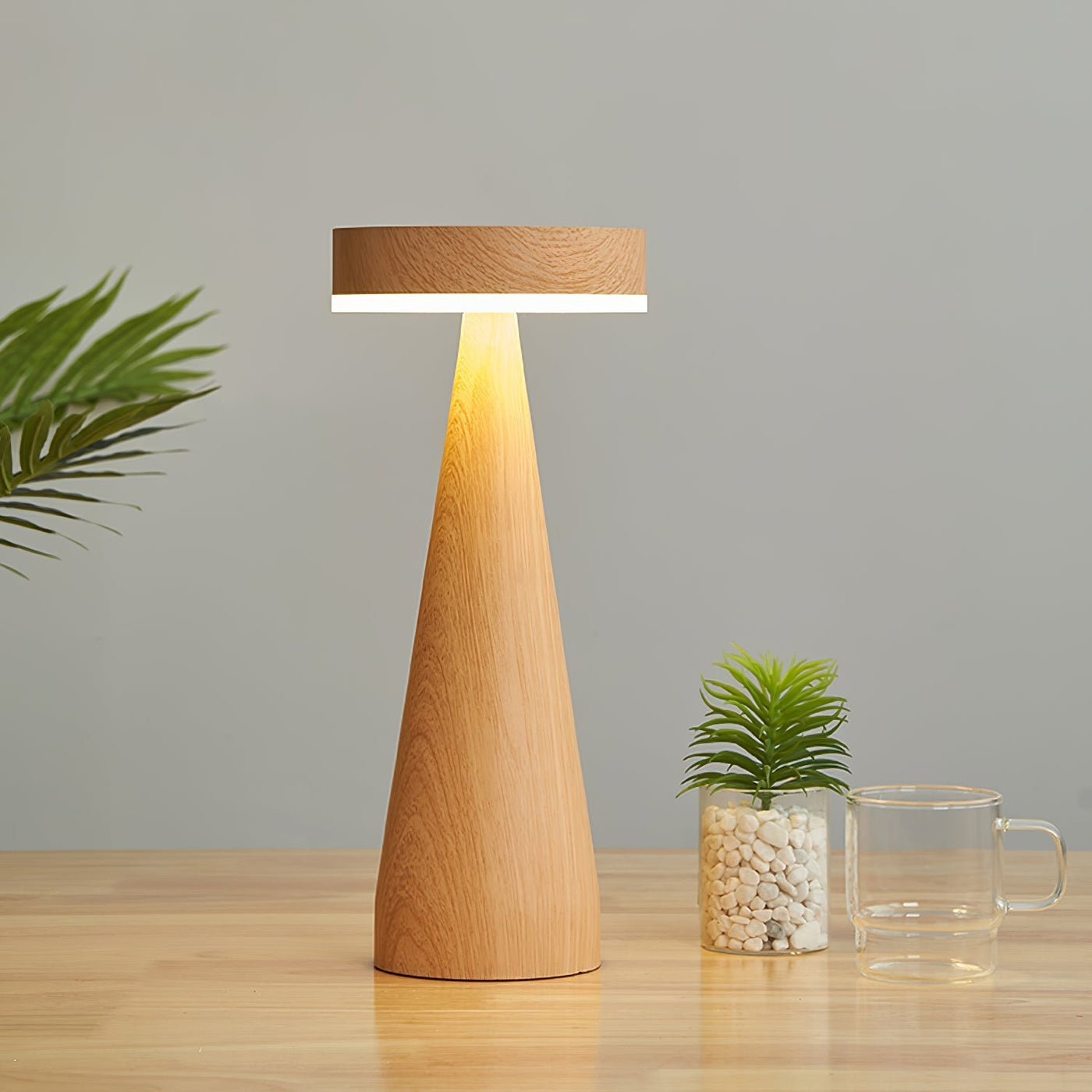 CoastalLuxe - Table Lamp with Rechargeable Function and Maritime Inspiration