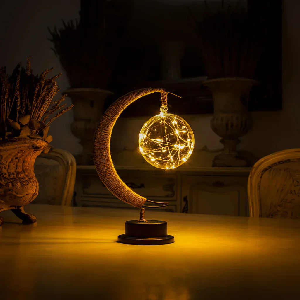 MoonGlow - Enchanting Moon Lamp for Magical Moments