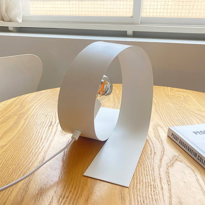 FormAura - Table Lamp
