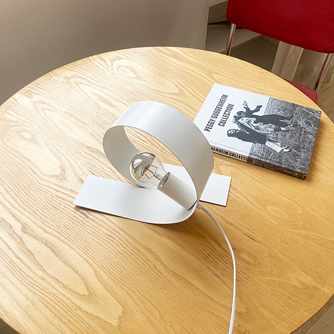 FormAura - Table Lamp