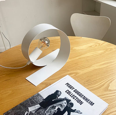 FormAura - Table Lamp