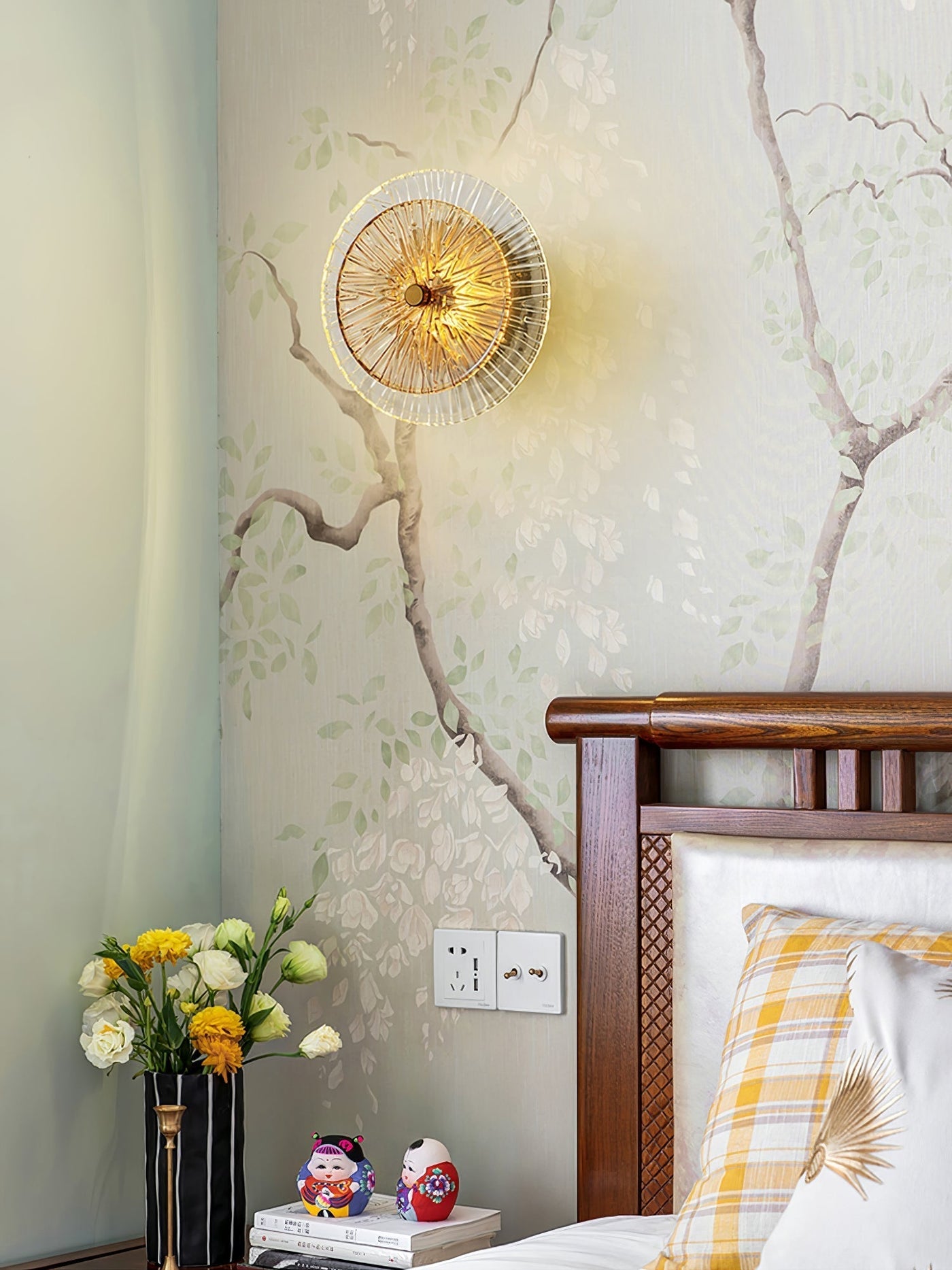 LotusGlow – Modern Lotus Flower Wall Light for Serenity