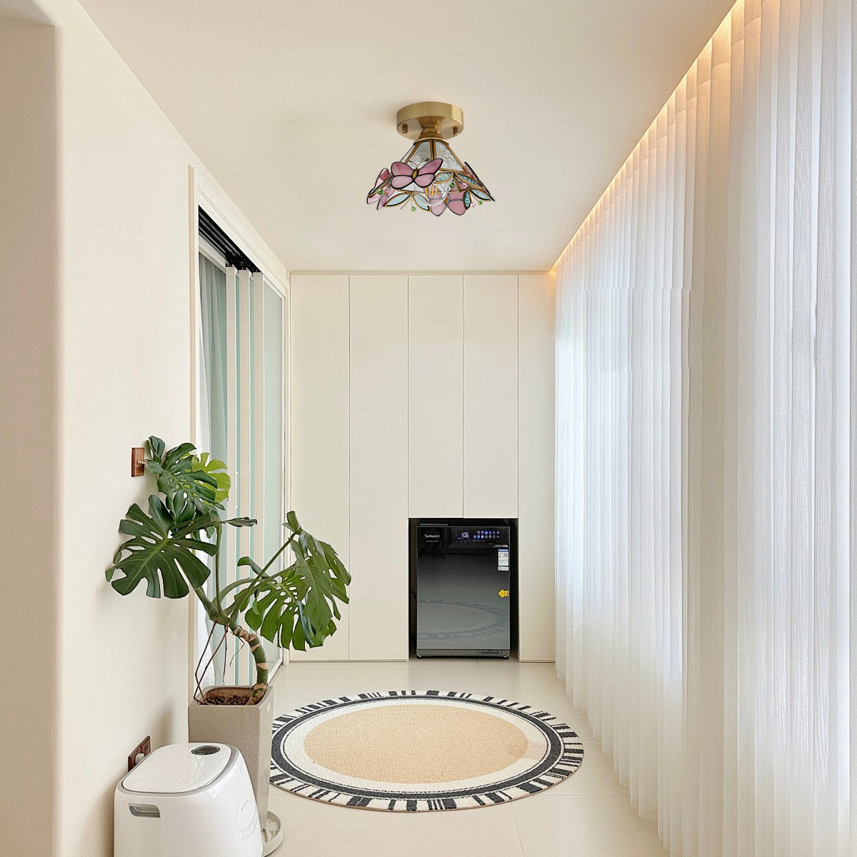 LullaAura - Sophisticated Ceiling Lamp