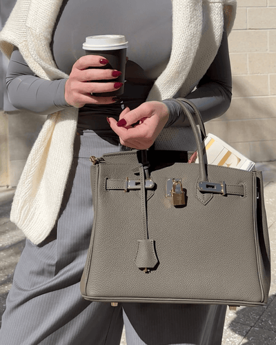 Luxury Leather Handbag – Elegant and Practical Everyday Tote for Women