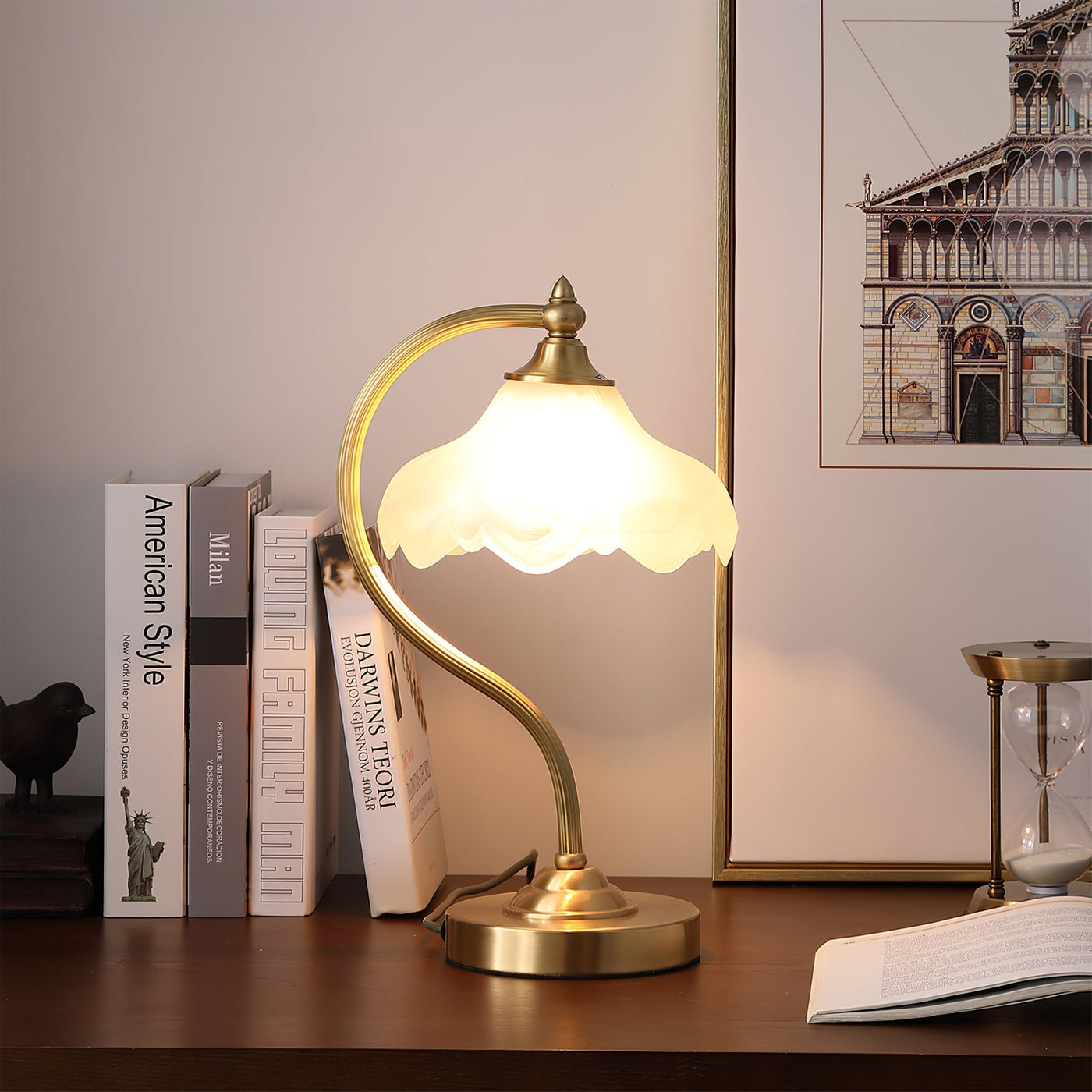 FloraLuxe - Sophisticated Table Light