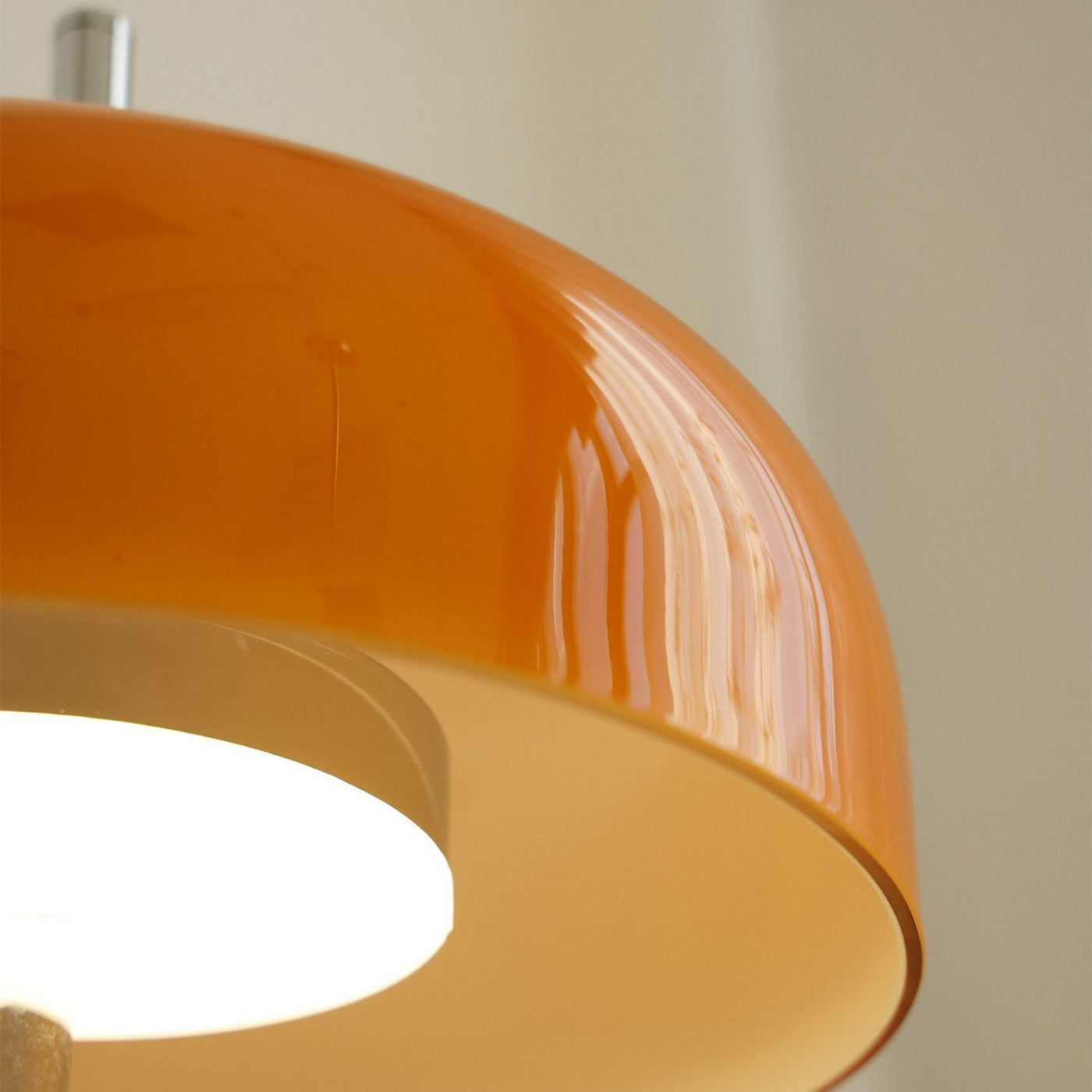 AuraBeam – Modern LED Desk Lamp with Retro Vibes