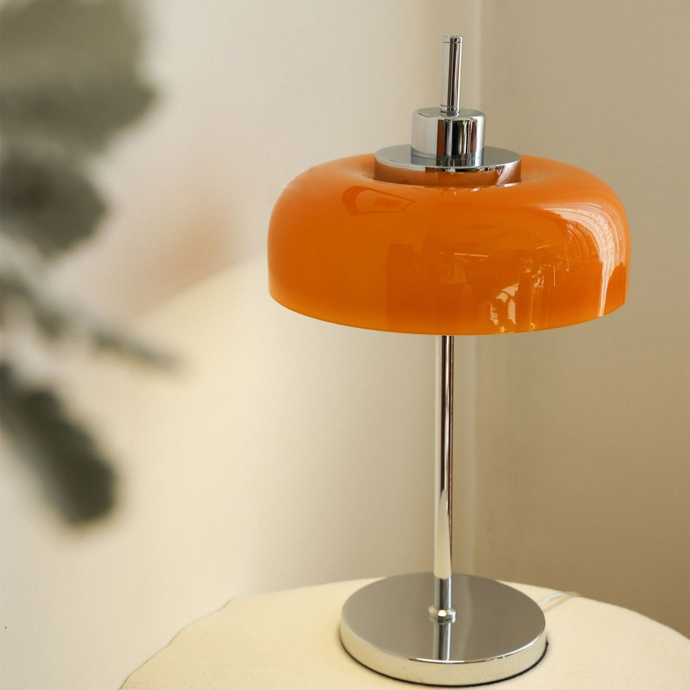 AuraBeam – Modern LED Desk Lamp with Retro Vibes