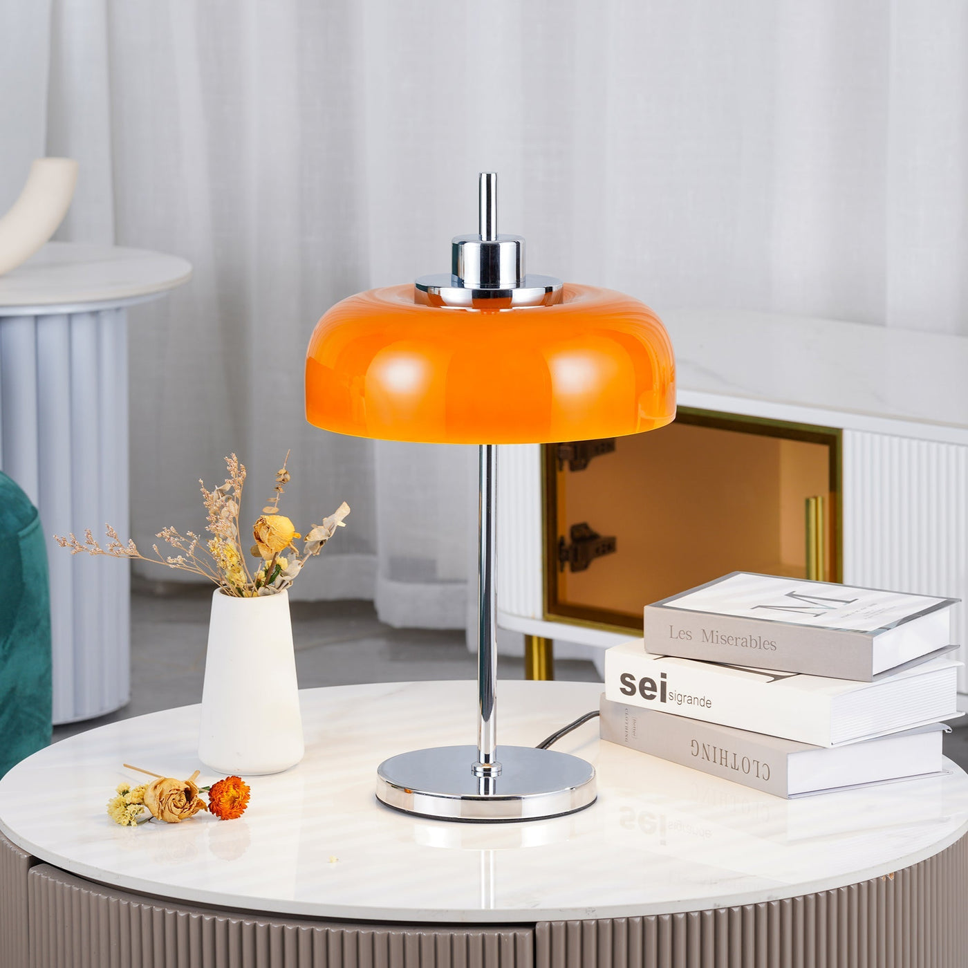 AuraBeam – Modern LED Desk Lamp with Retro Vibes