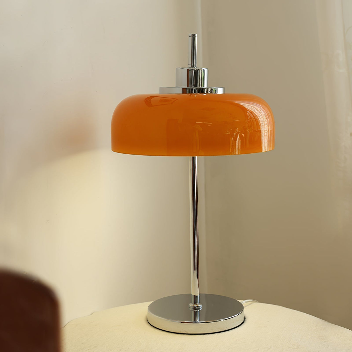 AuraBeam – Modern LED Desk Lamp with Retro Vibes