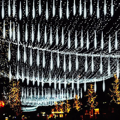 CosmicGlow – Meteor-Effect Outdoor Lighting