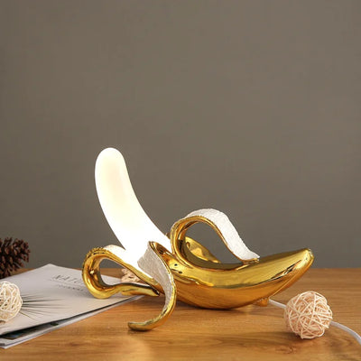BananaBeam – Modern Banana Light Fixture