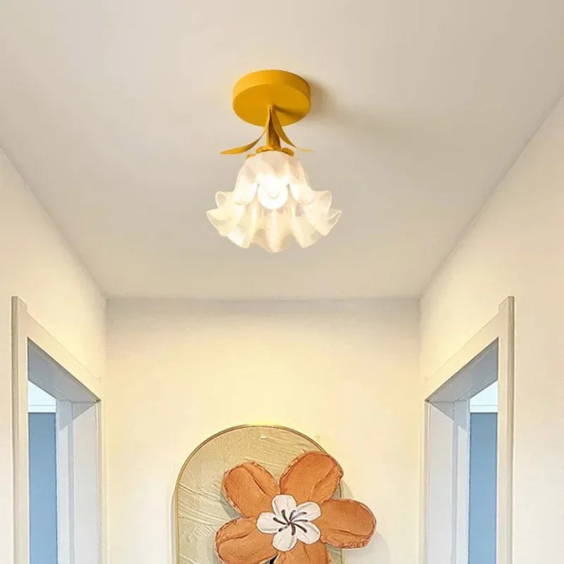 RadiantAura - Sleek Metal Pendant Light
