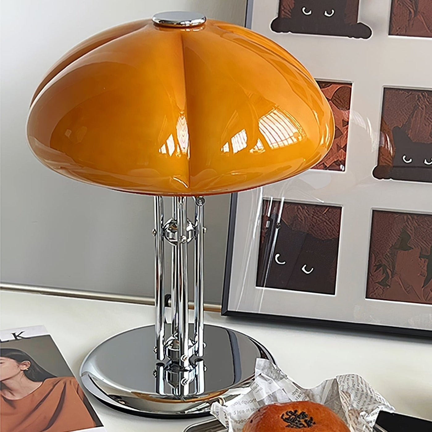 GlowMushroom - Bauhaus-Inspired Table Light
