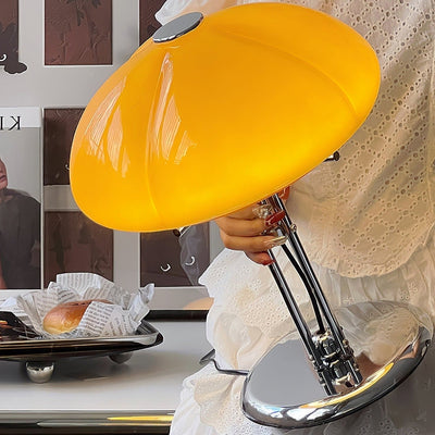 GlowMushroom - Bauhaus-Inspired Table Light
