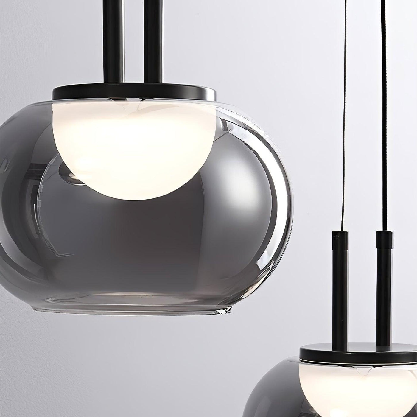 MystiqueLuxe - Elegant Halo Light