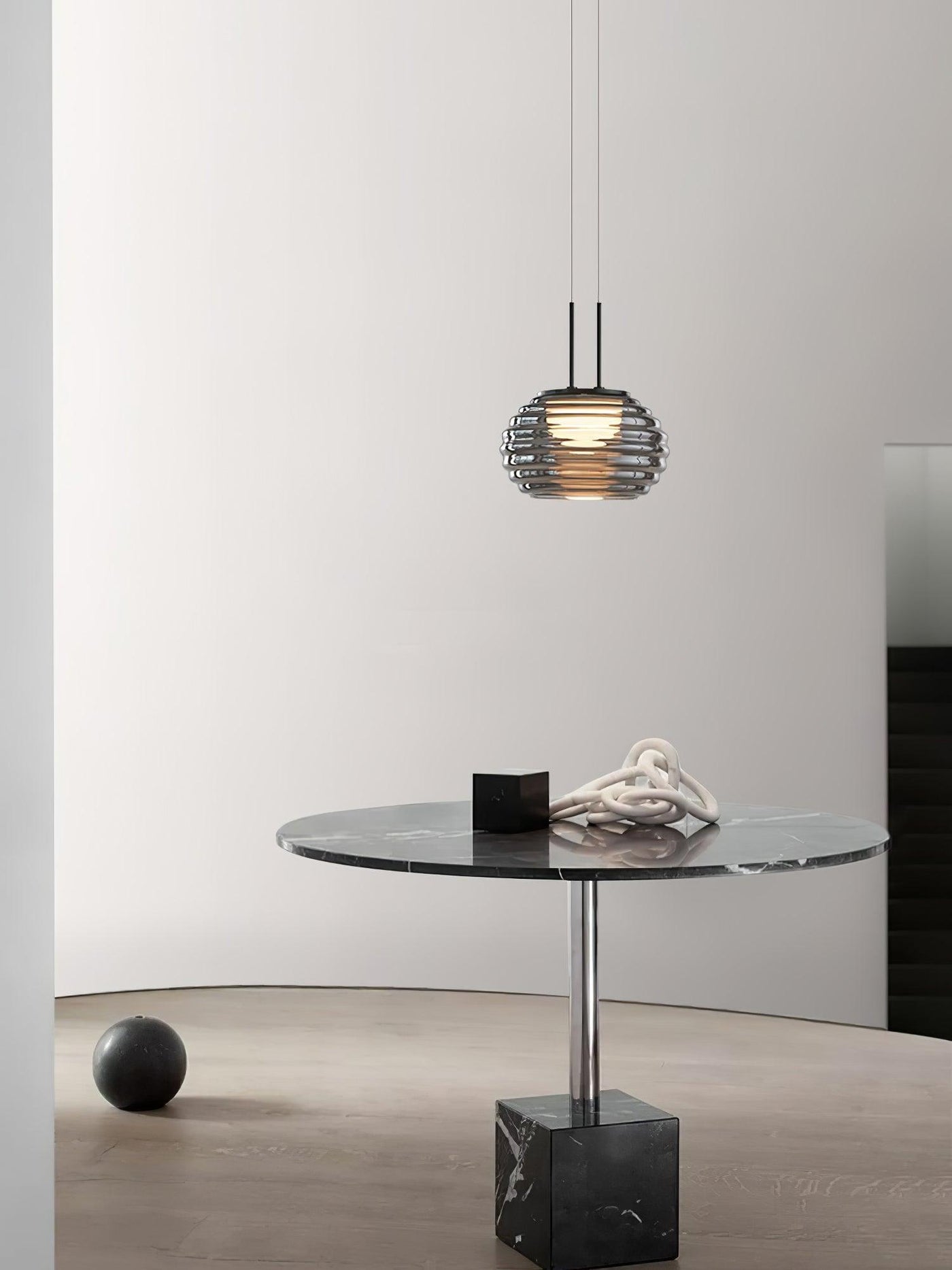 MystiqueLuxe - Elegant Halo Light