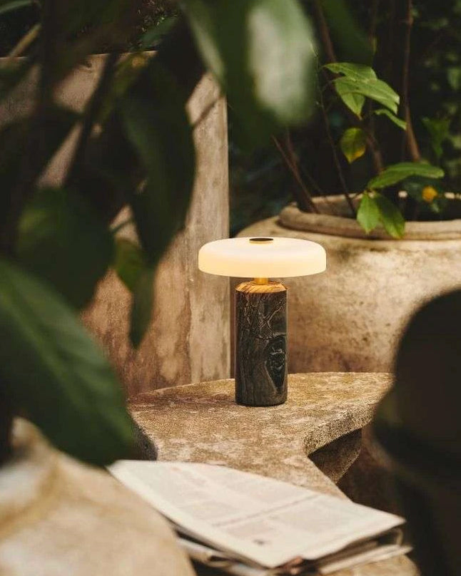 ElaraRadiance - Modern Desk Lamp