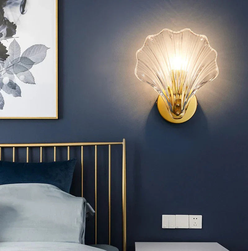 CoralGlow – Shell-Shaped Glass Wall Lamp
