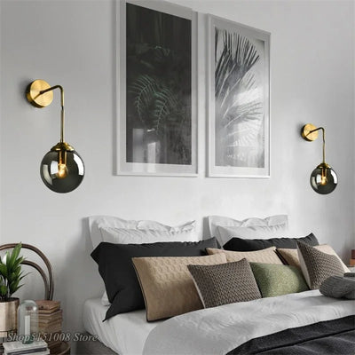 GlassAura – Elegant Modern Wall Light