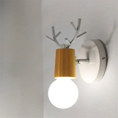 BrightStag - Elegant Antler-Themed Wall Light
