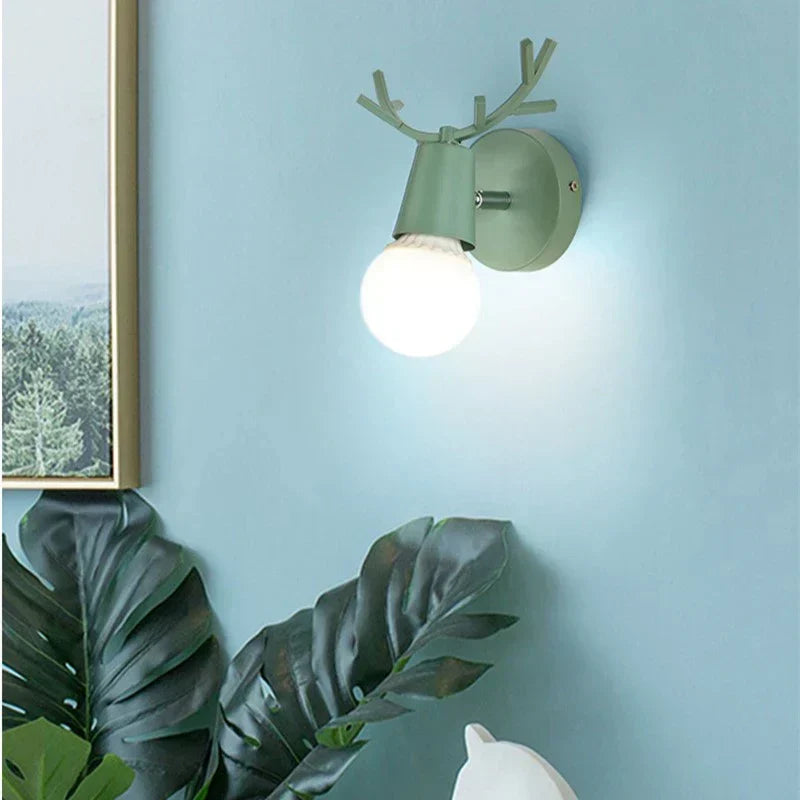 BrightStag - Elegant Antler-Themed Wall Light