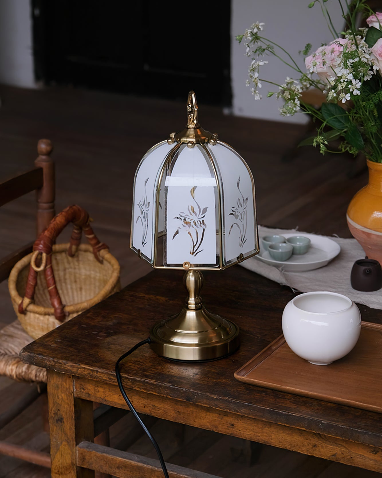 RadiantBloom - Orchid Glass Lamp