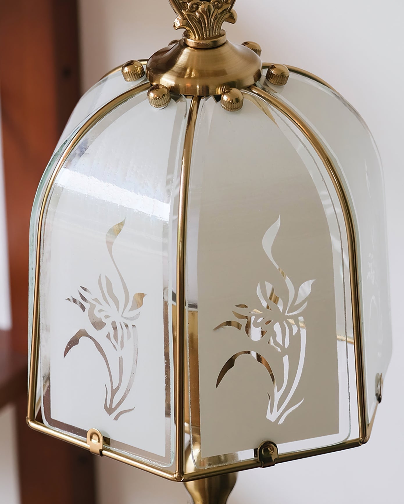 RadiantBloom - Orchid Glass Lamp