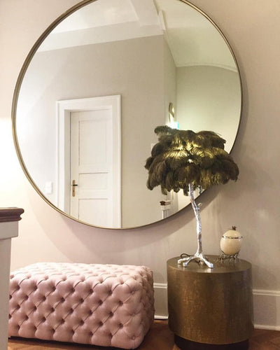 FeatherGlam – Luxurious Table Lamp