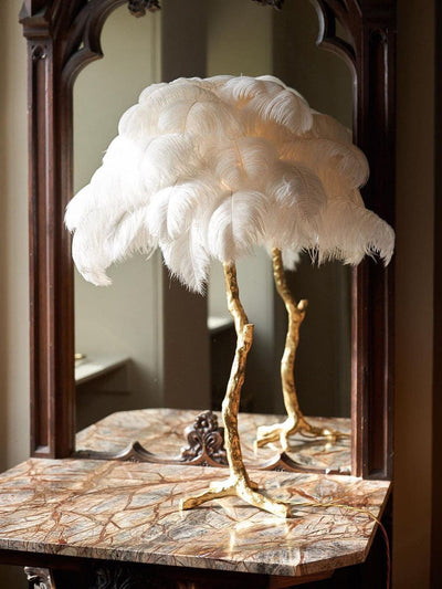 FeatherGlam – Luxurious Table Lamp