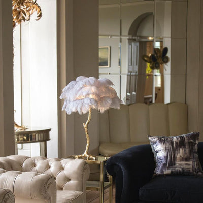 FeatherGlam – Luxurious Table Lamp