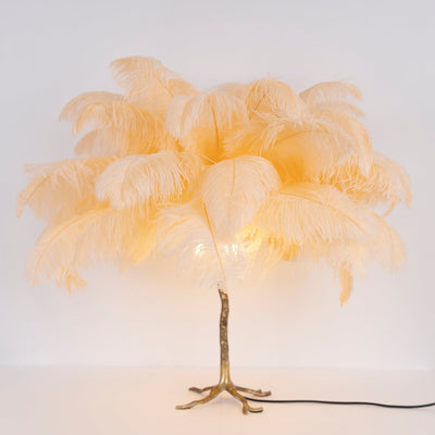 FeatherGlam – Luxurious Table Lamp