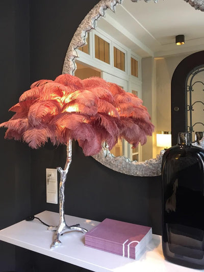 FeatherGlam – Luxurious Table Lamp