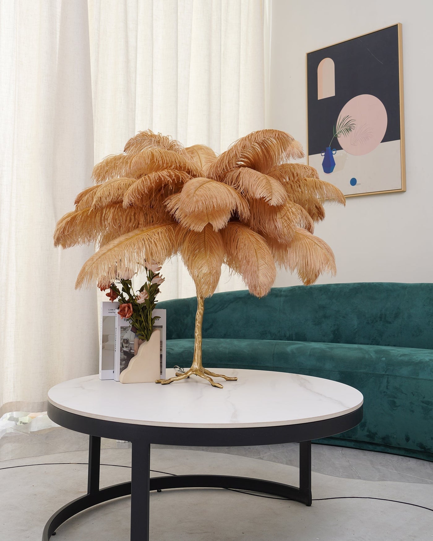 FeatherGlam – Luxurious Table Lamp