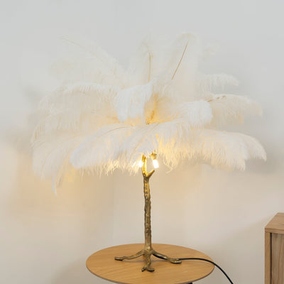FeatherGlam – Luxurious Table Lamp