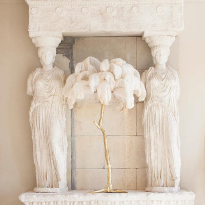 FeatherGlam – Luxurious Table Lamp