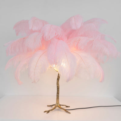 FeatherGlam – Luxurious Table Lamp