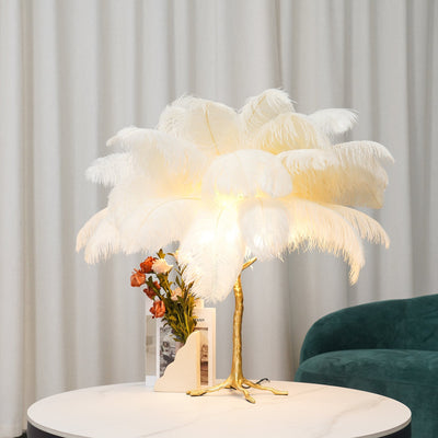 FeatherGlam – Luxurious Table Lamp