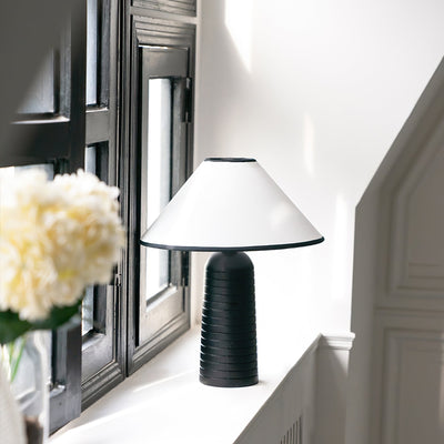 LuxePalisades - Geometrically Designed Table Lamp with Warm Glow