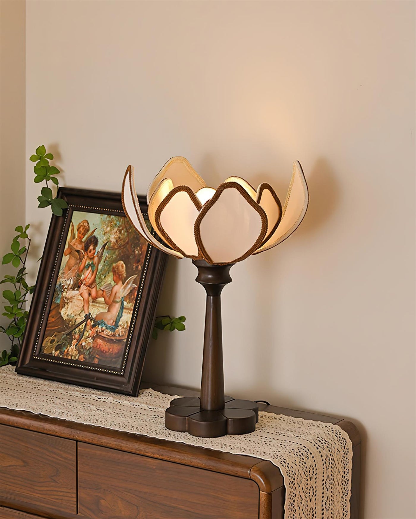 PaulineBeam - Modern Table Lamp