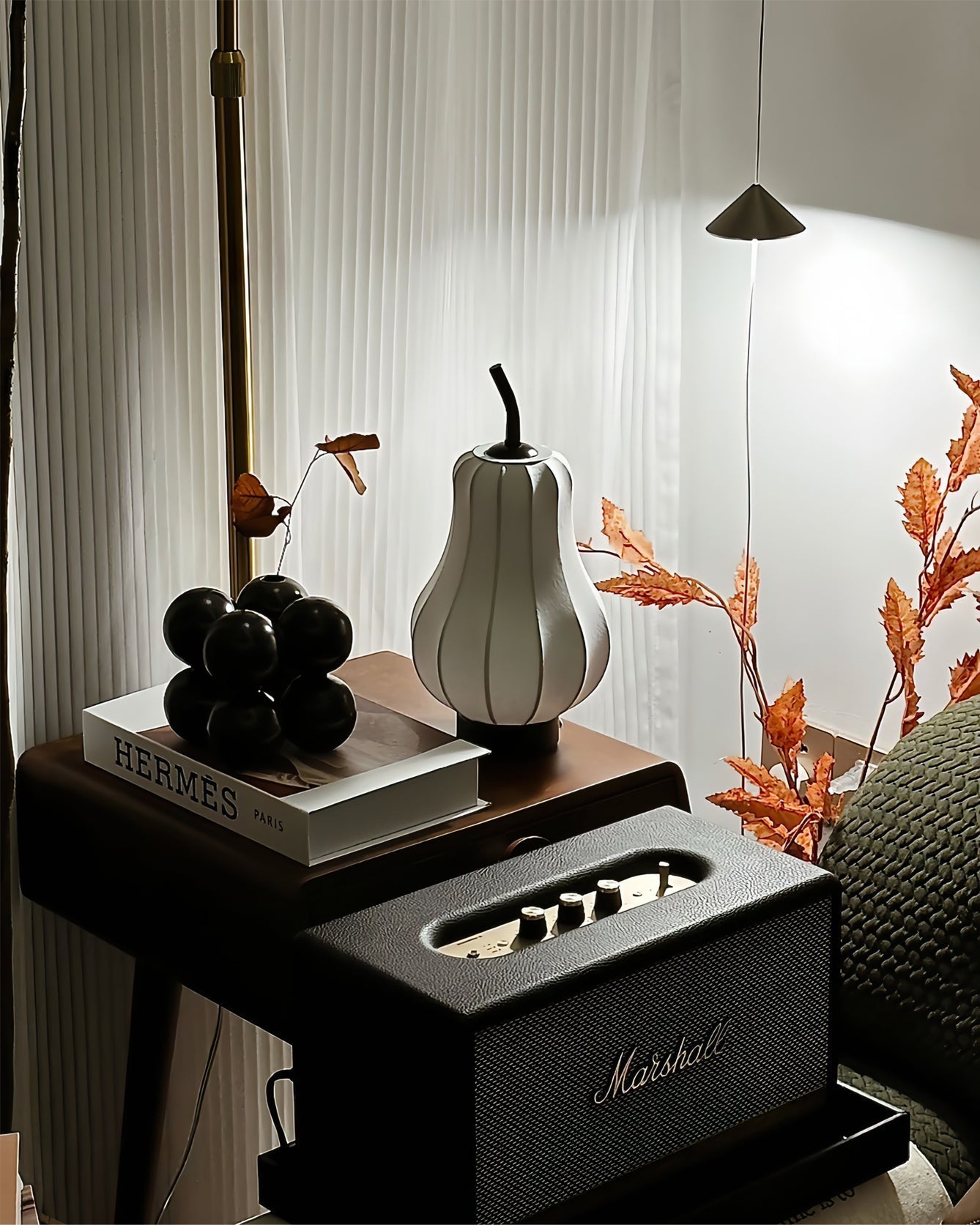 PearLume - Creative Table Lamp with Rechargeable Power