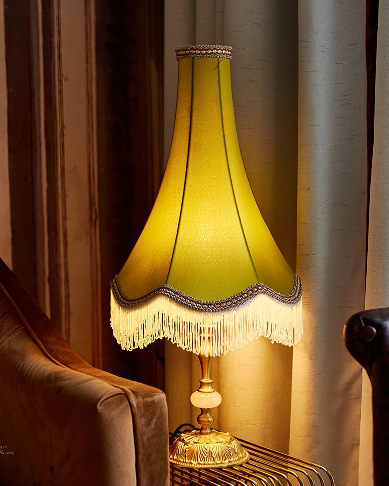 ChicGlow – Marble Footed Table Lamp with Tassel Accents
