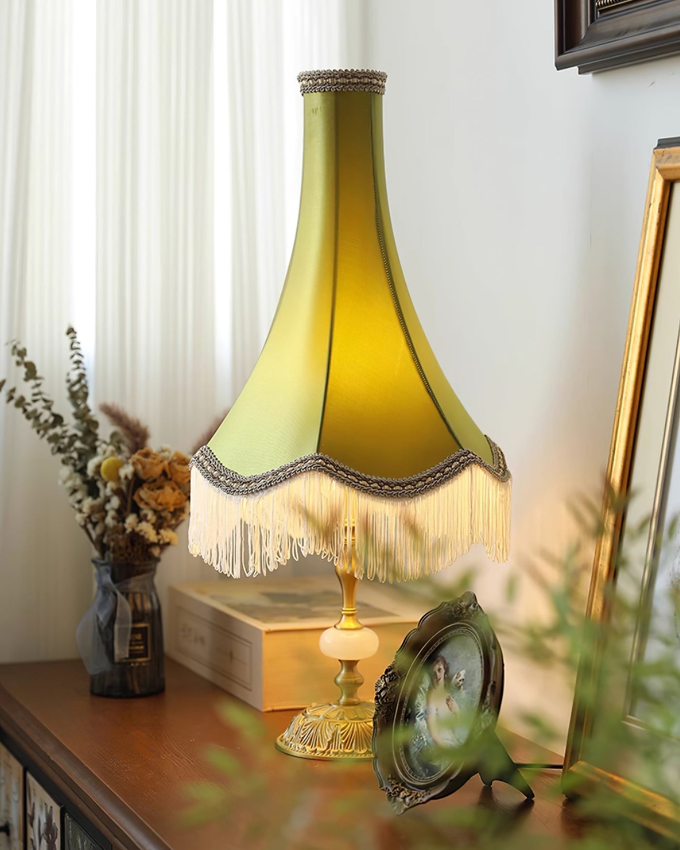 ChicGlow – Marble Footed Table Lamp with Tassel Accents