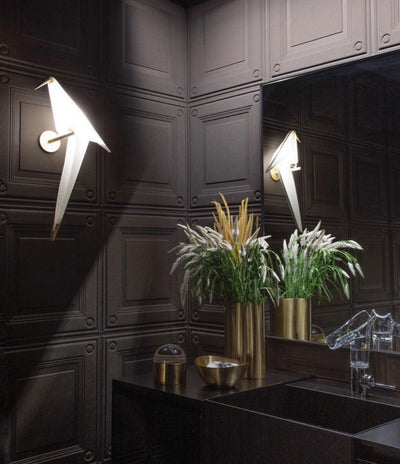 FeatherLuxe – Bird-Inspired Wall Lamp for a Whimsical Look