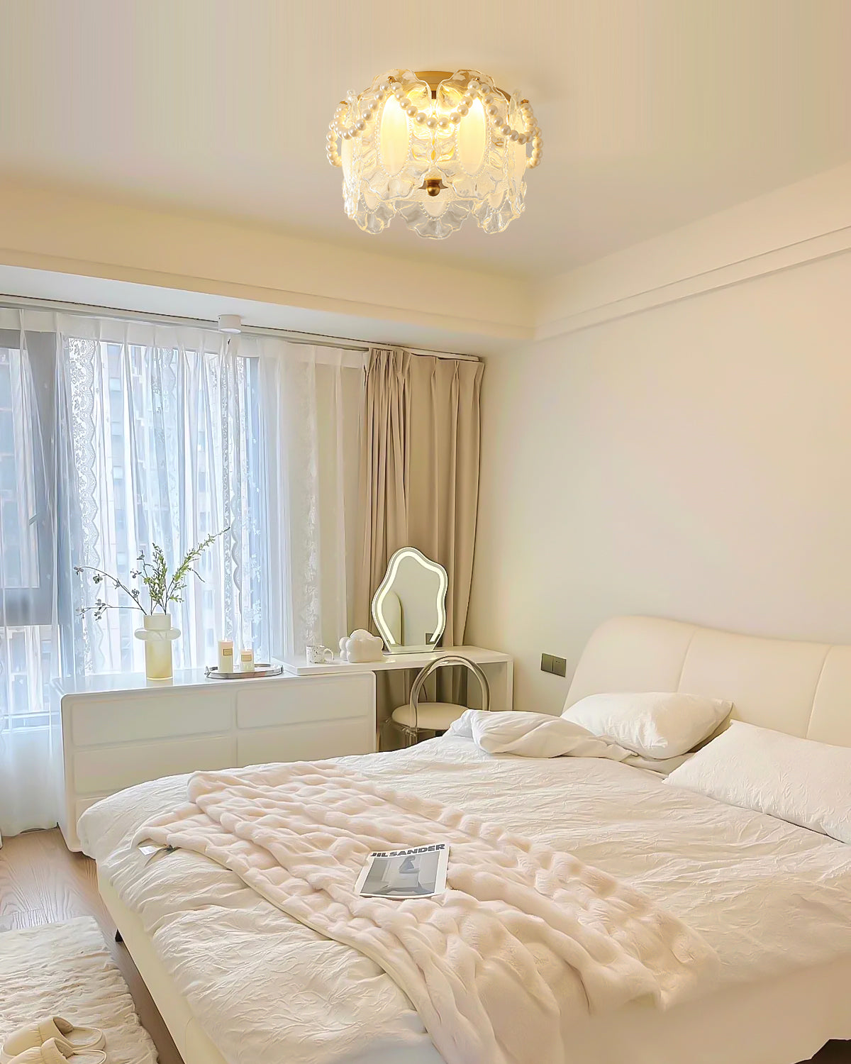 PetalAura - Ceiling Lamp with Soft Petal Features and Subtle Luxe Radiance