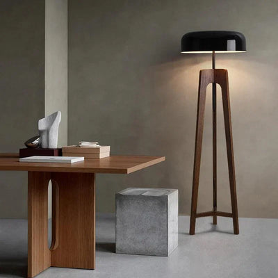 BambooBeam - Timeless Wooden Lamp