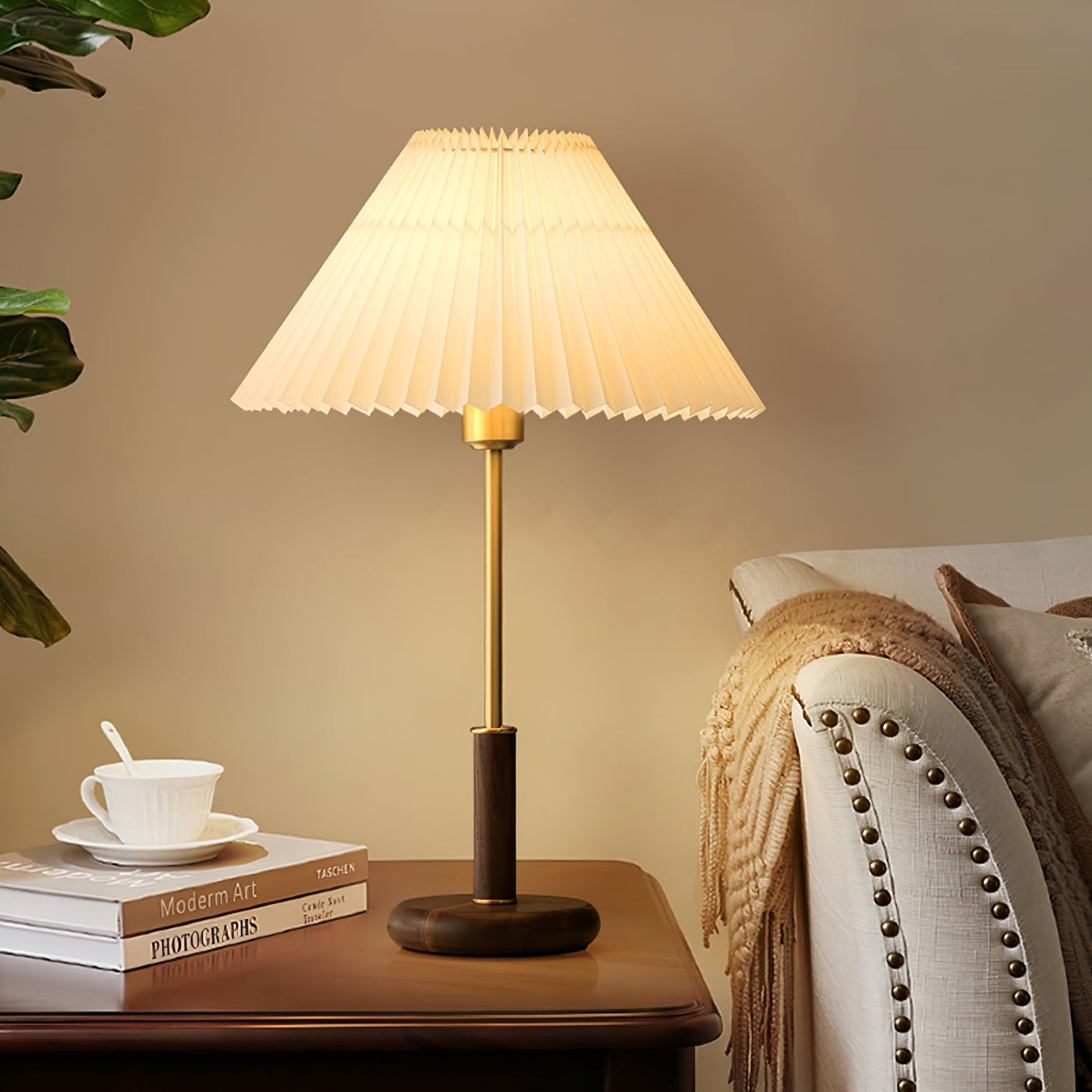 GrainLuxe - Elegant Table Lamp