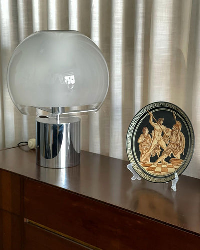 FusionGlow – Retro-Inspired Table Lamp with Glass Base