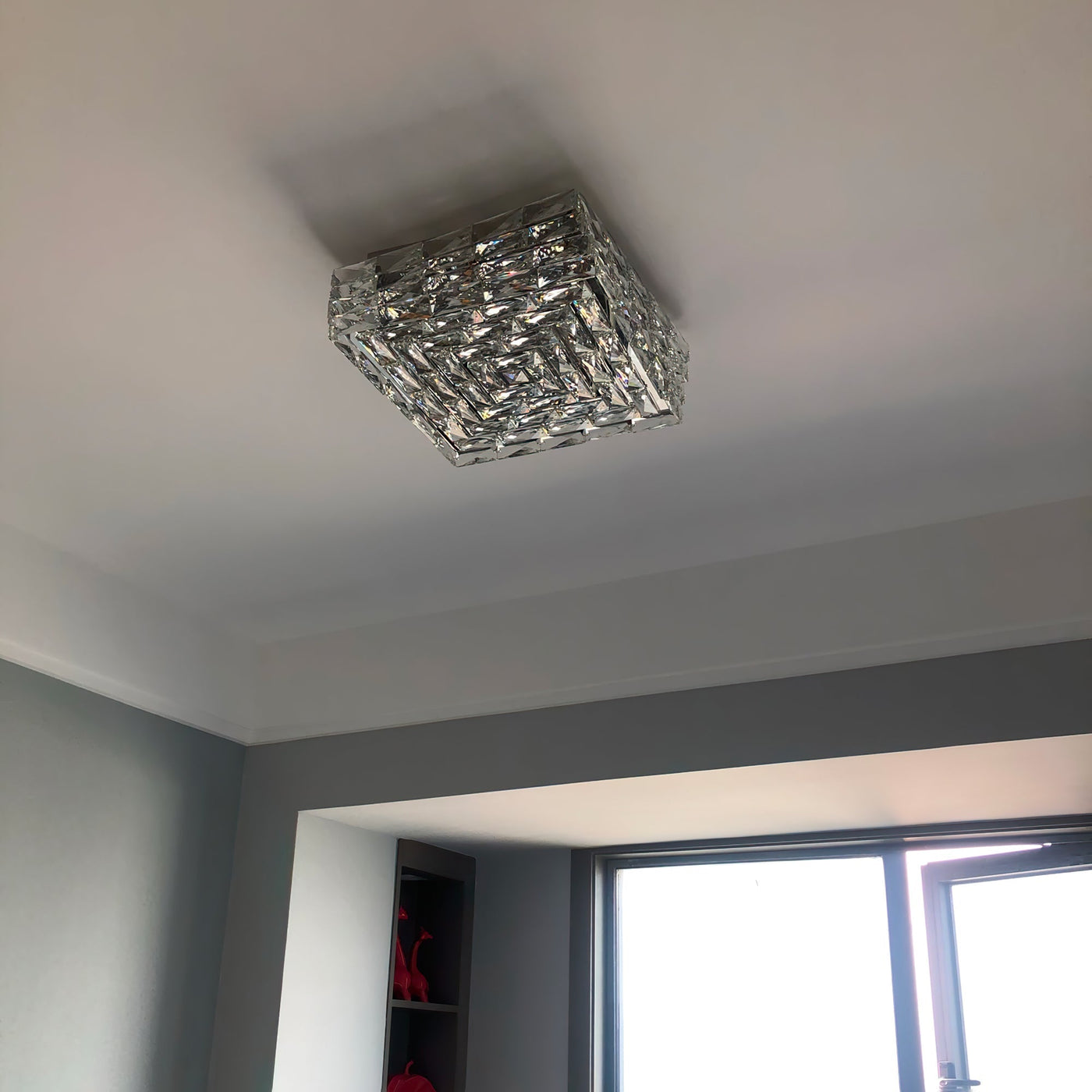 PrismLuxe - Ceiling Light with Sophisticated Design and Shifting Illumination